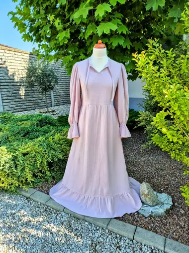 Dámske šaty a blúzky šité na mieru — MŠ Fashion, Kvetoslavov (21)