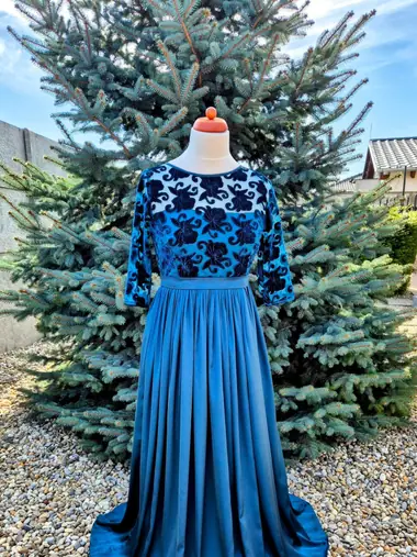 Dámske šaty a blúzky šité na mieru — MŠ Fashion, Kvetoslavov (22)