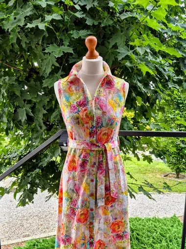 Dámske šaty a blúzky šité na mieru — MŠ Fashion, Kvetoslavov (42)