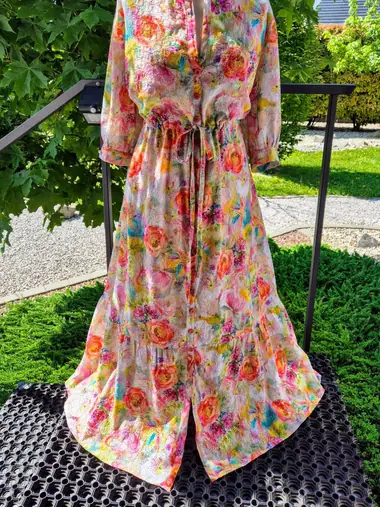 Dámske šaty a blúzky šité na mieru — MŠ Fashion, Kvetoslavov (46)