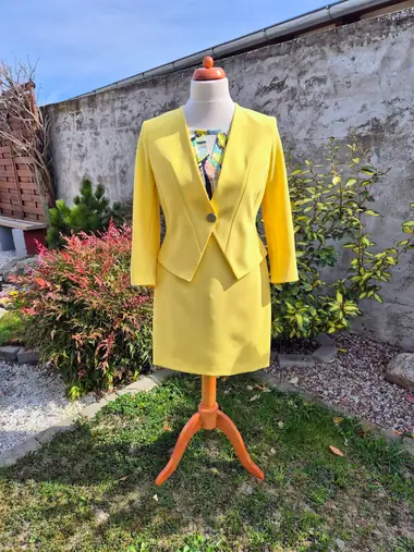 Komplety, saká a kabáty šité na mieru — MŠ Fashion, Kvetoslavov (8)