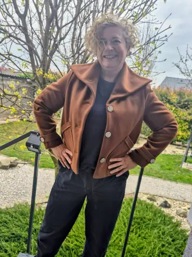 Komplety, saká a kabáty šité na mieru — MŠ Fashion, Kvetoslavov (10)
