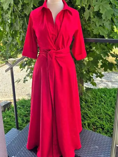 Červené zavinovacie šaty s viazaním v páse — MŠ Fashion, Kvetoslavov